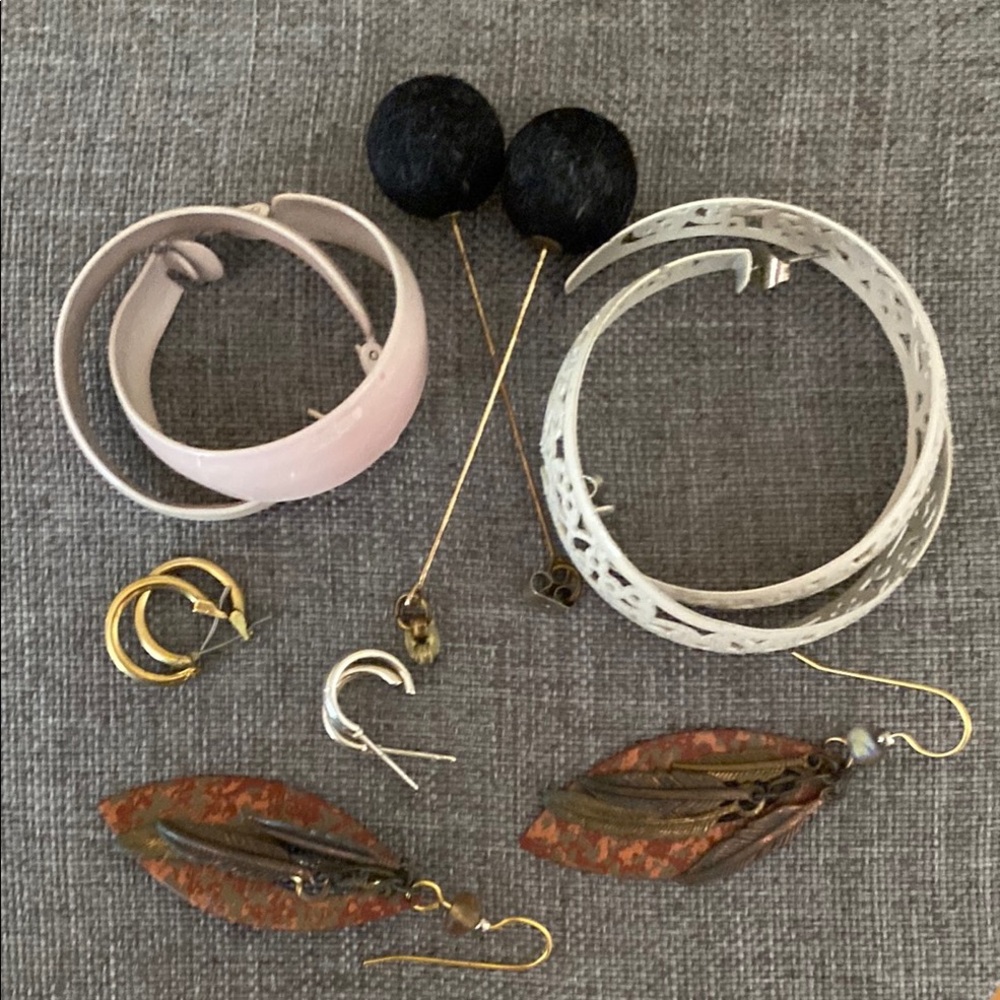 Assorted Earrings Lot